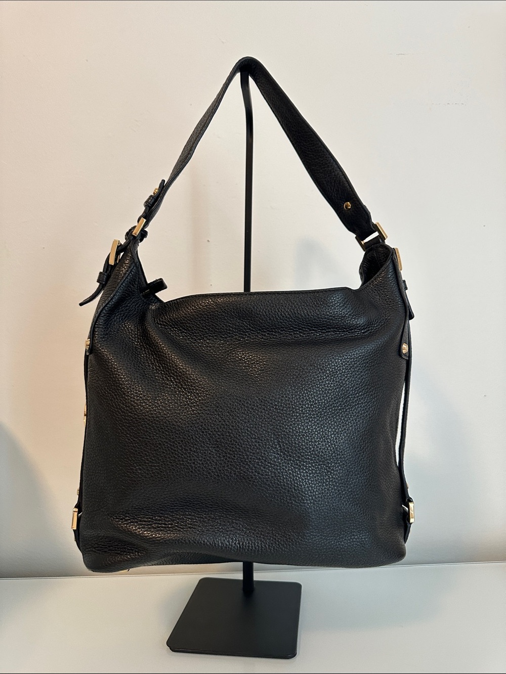 Michael Kors Genuine Leather Large Hobo Shoulder Bag Black Gold Tone EUC - Picture 12 of 16